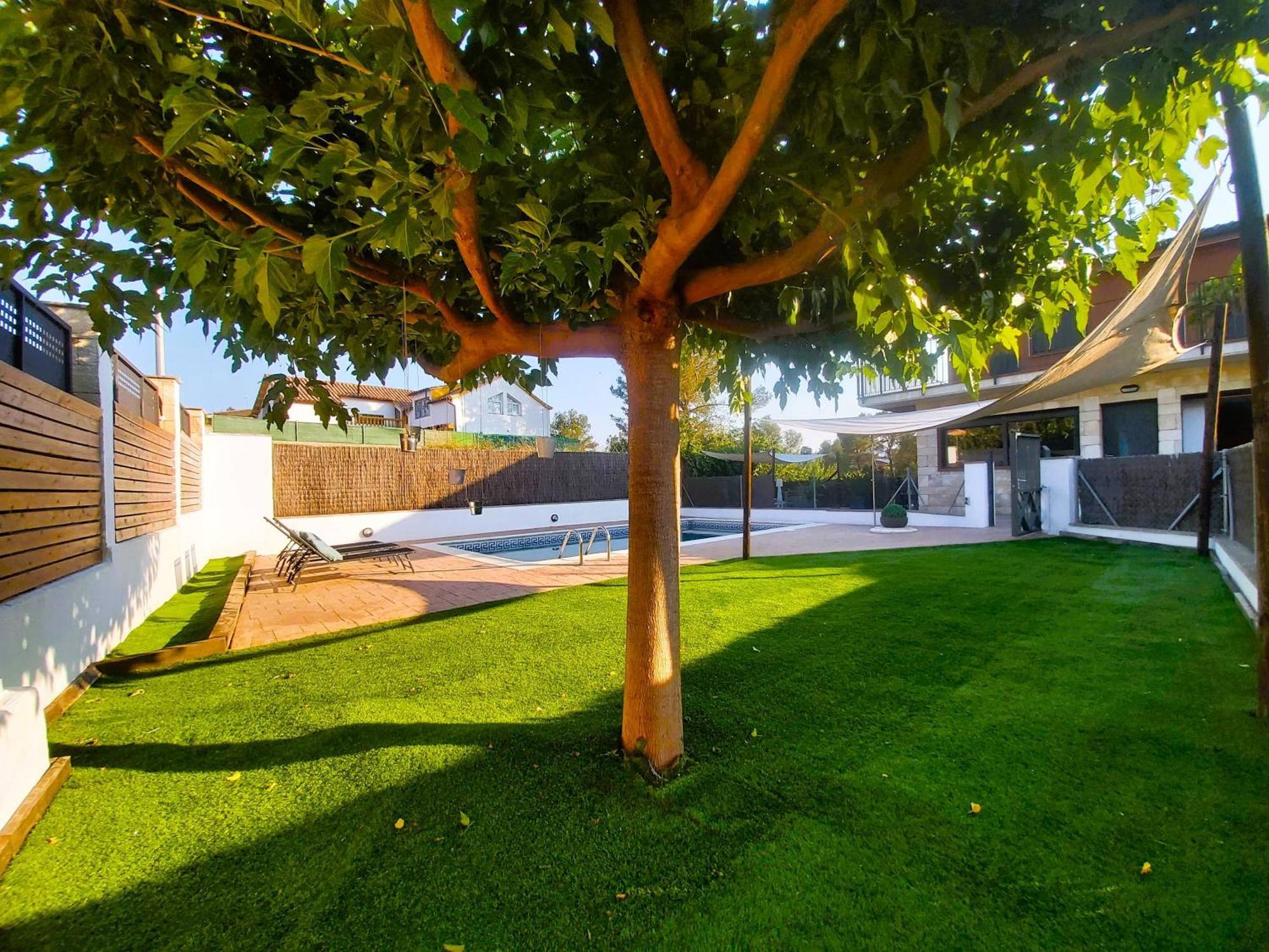 Morera Blanca Piscina, Barbacoa, Chill-Out San Mateu de Bages Exterior photo
